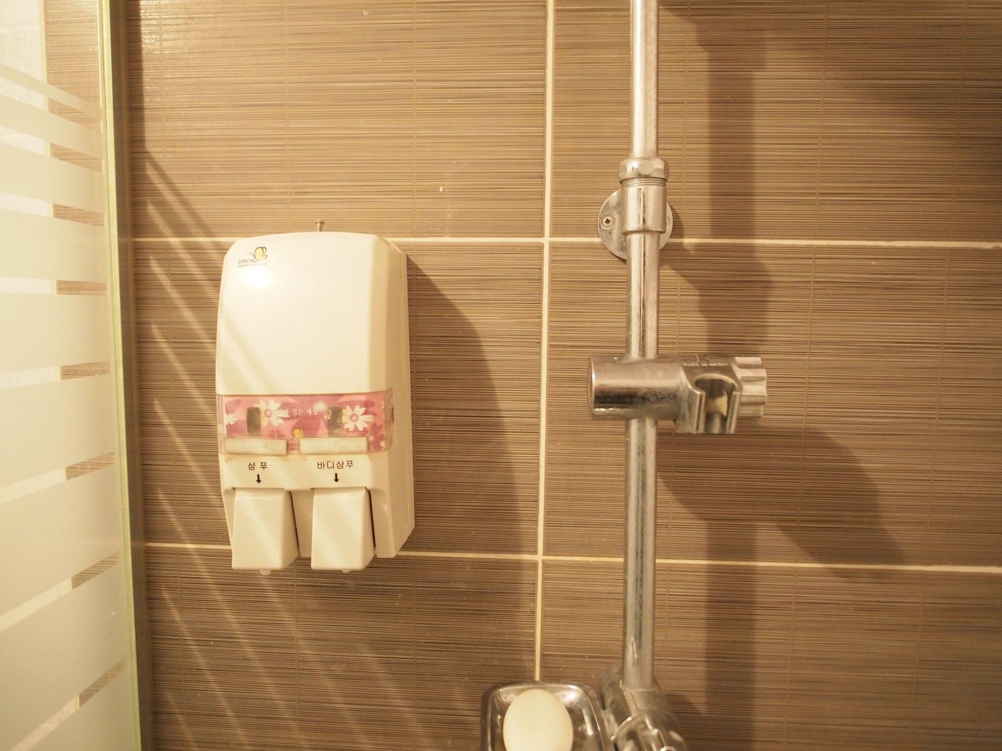 Hostel J Stay Séoul Extérieur photo