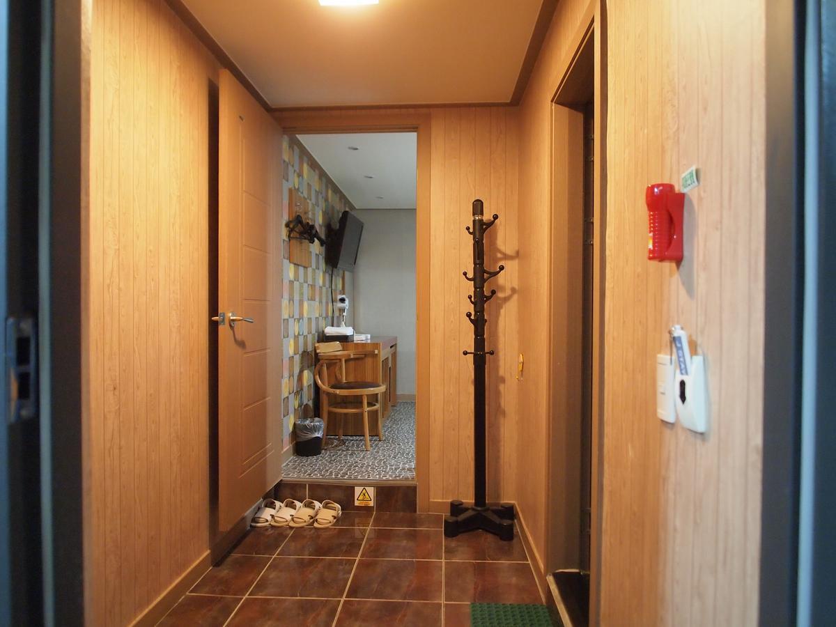 Hostel J Stay Séoul Extérieur photo